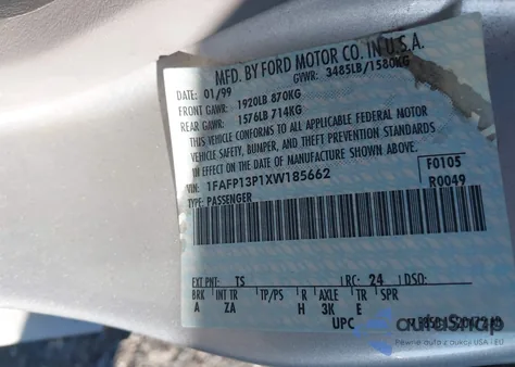 1999 Ford Escort Se z USA, uszkodzony, nr VIN 1FAFP13P1XW185662